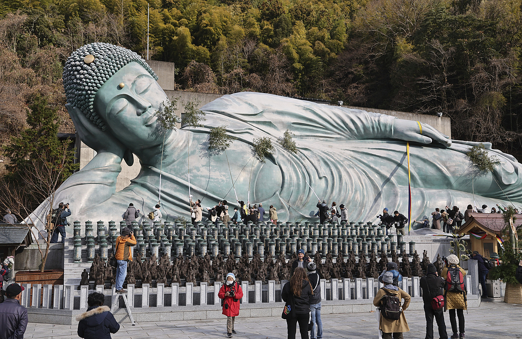 The reclining Buddha statue at Nanzoin temple in Sasaguri Town, Fukuoka Prefecture, Japan. December 26, 2024. /CFP