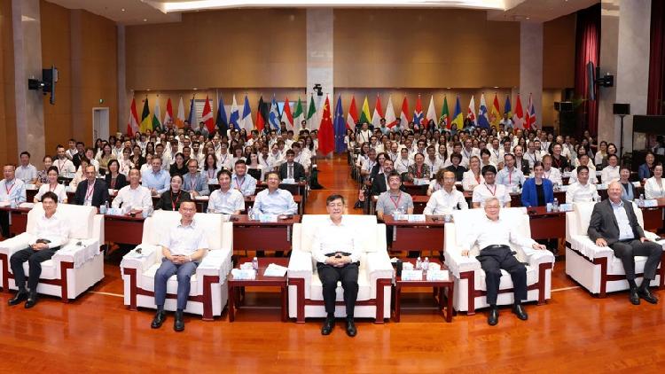 China Eu Young Scientists Exchange Program Launched In Beijing Cgtn