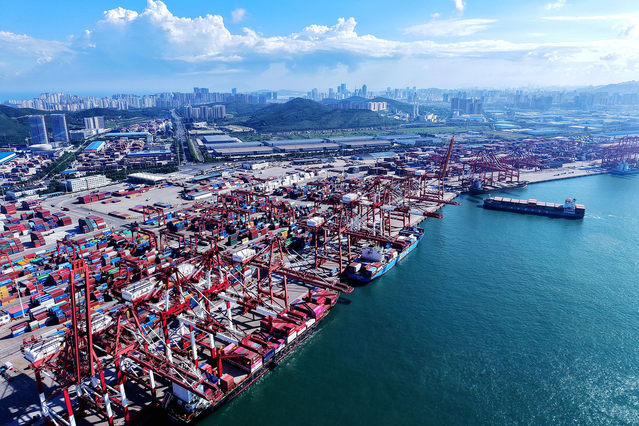 Freight ships dock at Qingdao Port, Shandong Province, China, July 28, 2025. /VCG
