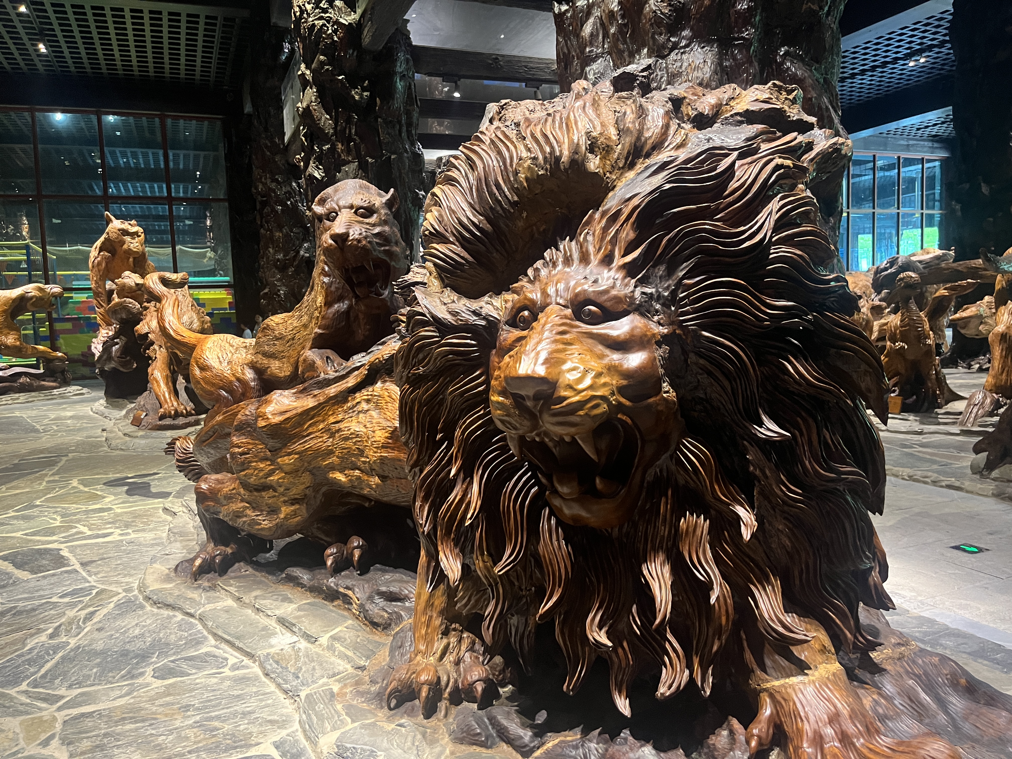 Genyuan Town: A gateway to China's root carving heritage