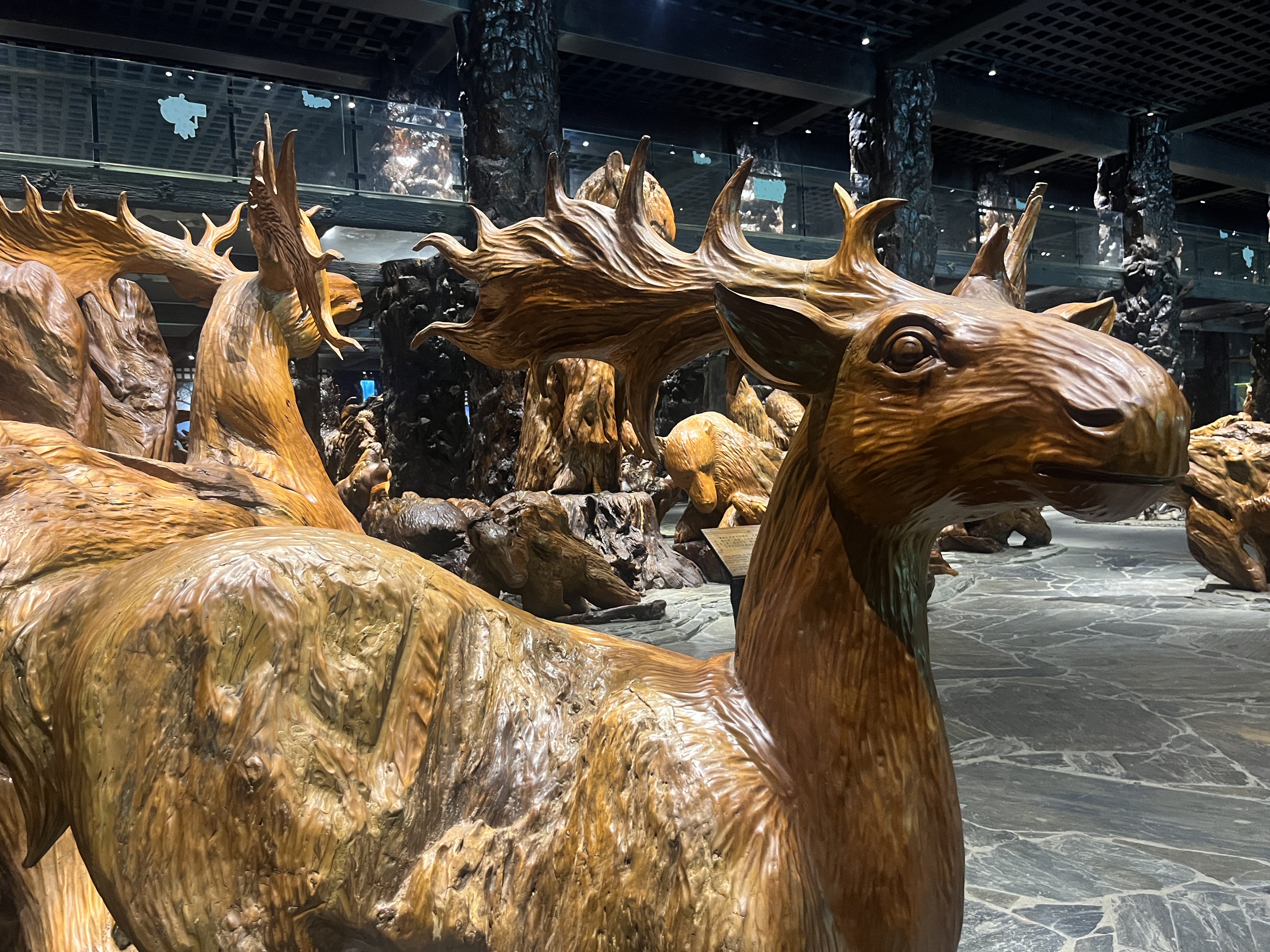 Zhejiang's root carving masters turn discarded roots into treasures