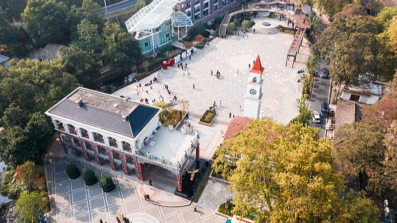 Live: Immerse in vibrant vibe at Yucun Square in Mogan Mountain 