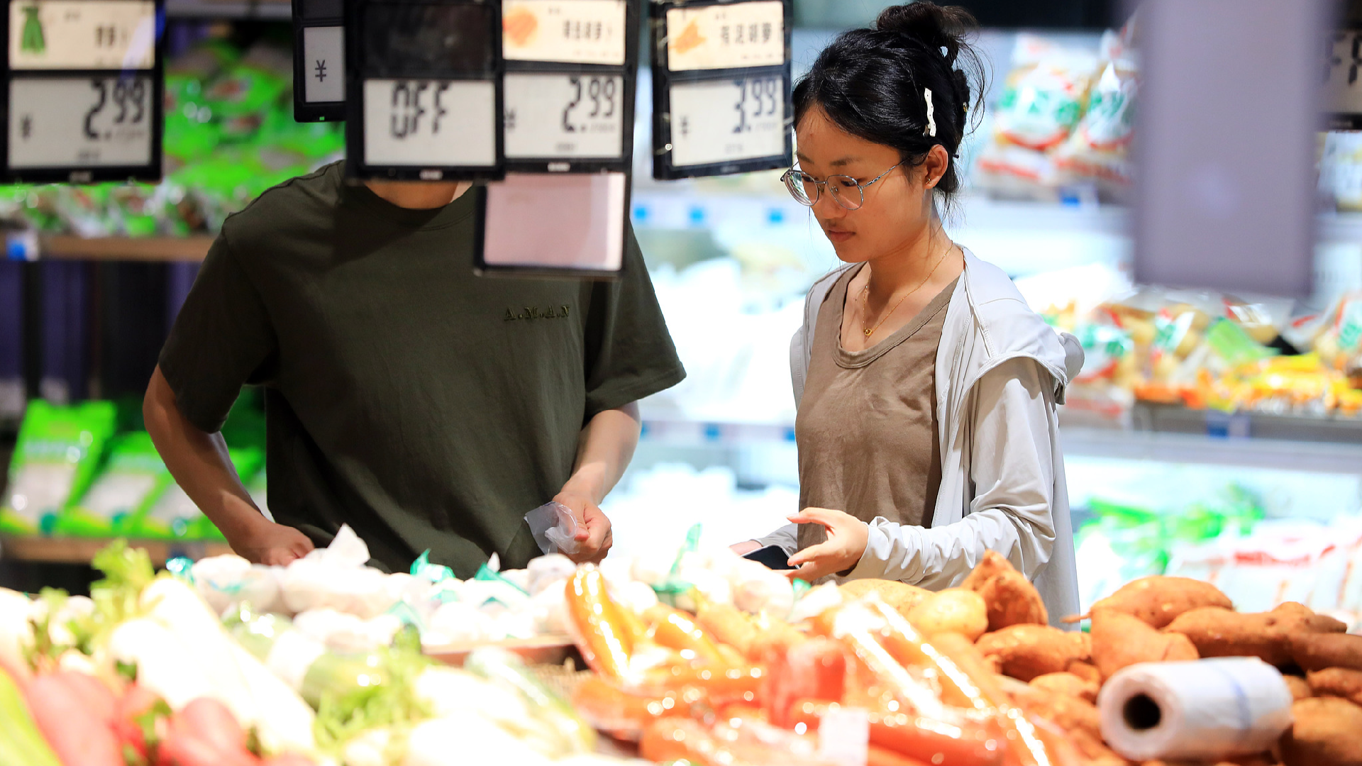 China's CPI remains flat in July, PPI declines on seasonal factors