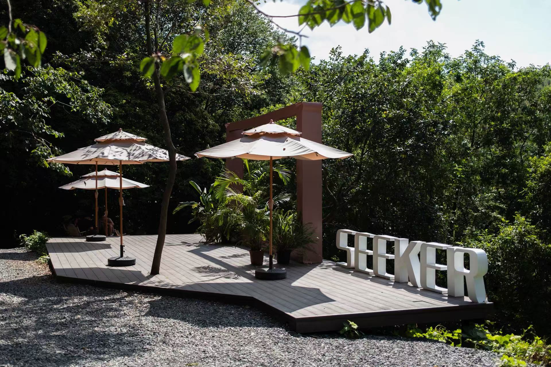 Escape the city, discover a cave café