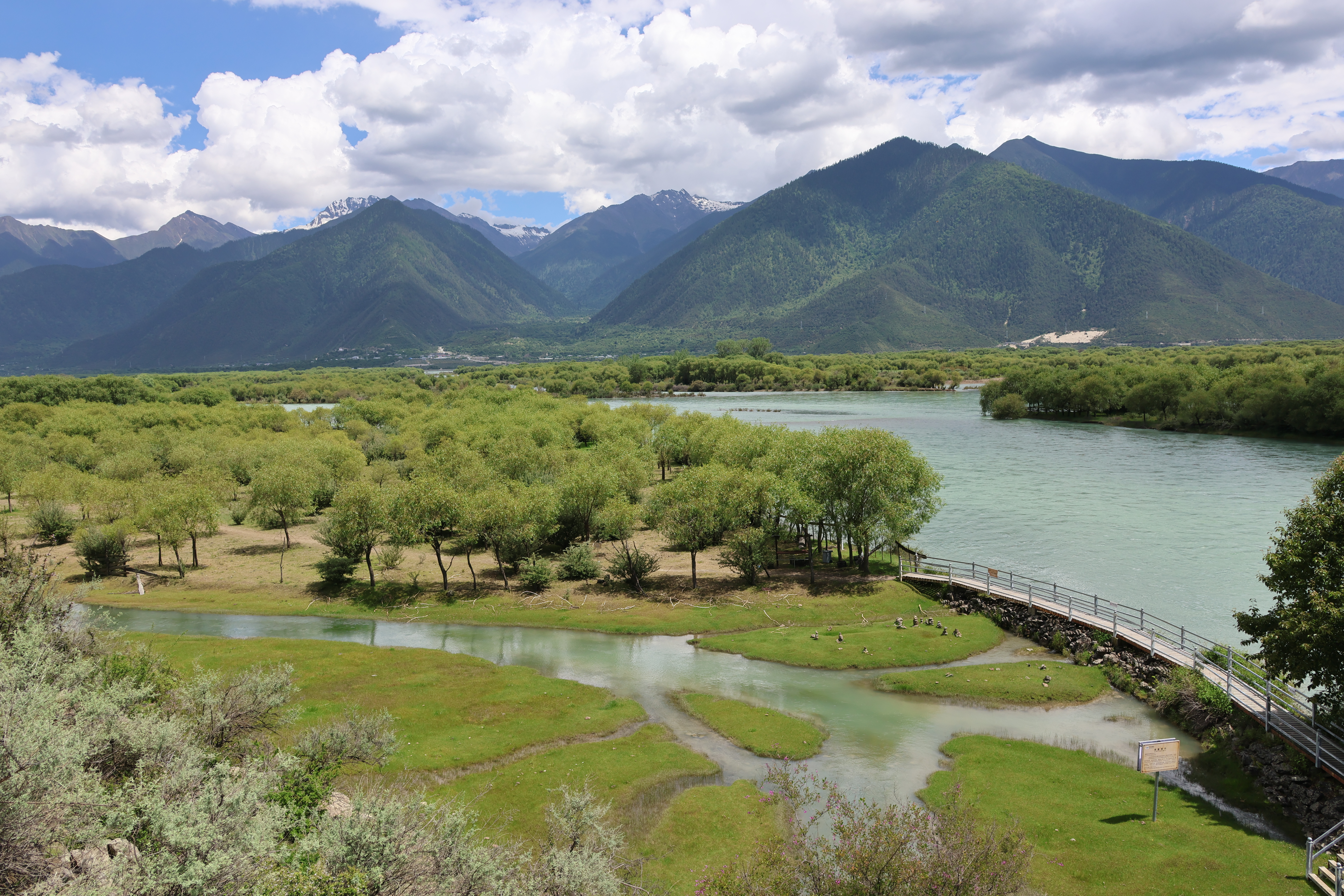 Yani National Wetland Park, Nyingchi City, southwest China's Xizang Autonomous Region.