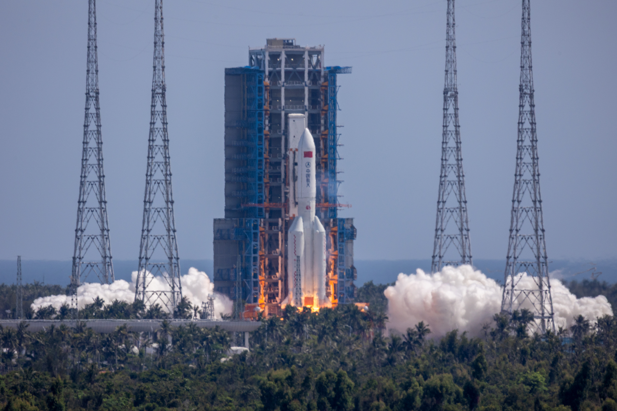 A Long March-5B carrier rocket carrying a group of low Earth orbit satellites blasts off from the Wenchang Space Launch Center in south China's Hainan Province, Aug 13, 2025. / VCG