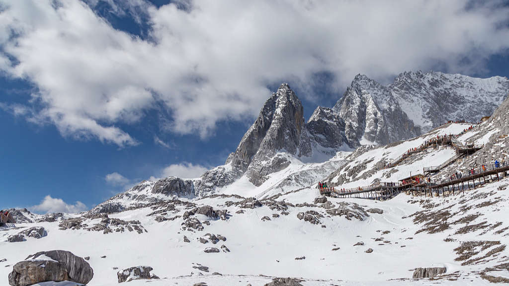 Live: A gentle gaze at Yulong Snow Mountain in China's Yunnan