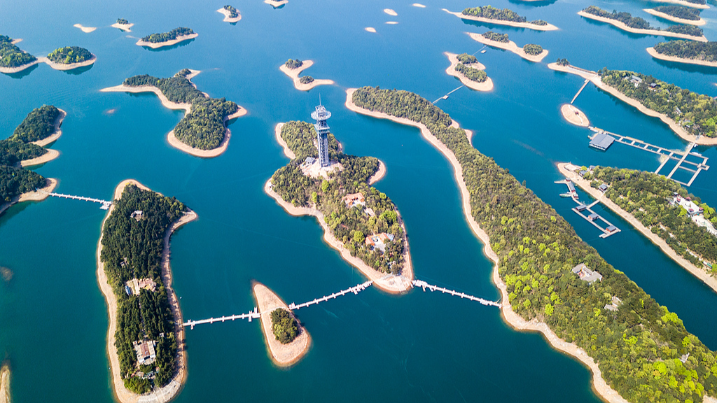 Live: Enjoy the serenity on the West Sea of Lushan Mountain