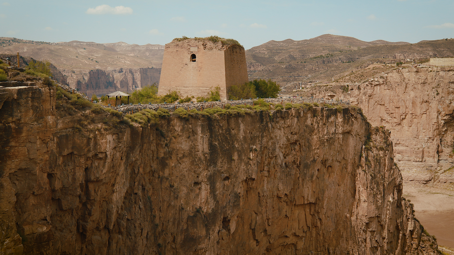 The Wanghe Tower is an important military watchtower built over 400 years ago. /CGTN