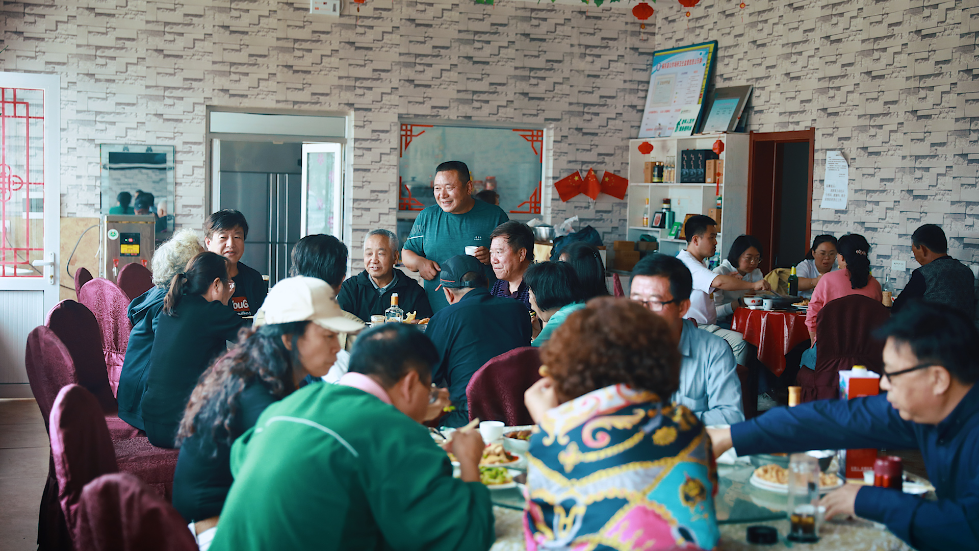 Guo Shuaisheng and his brother run a hostel together in the village. /CGTN