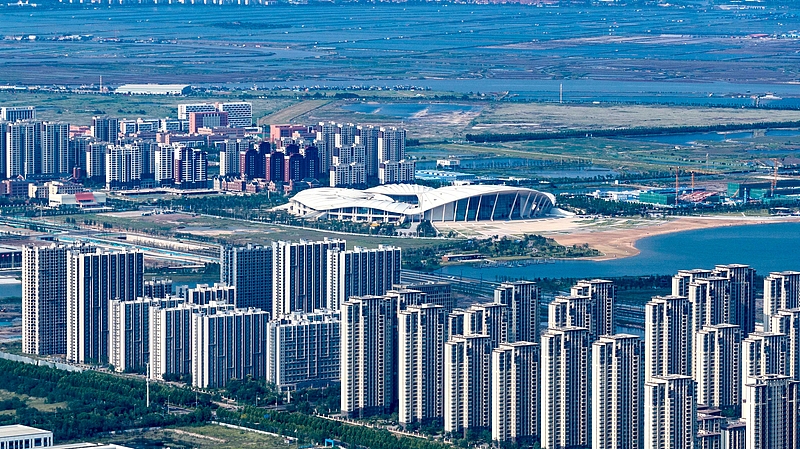 The Shanghai Cooperation Organization Demonstration Zone in Jiaozhou, Qingdao, Shandong Province, is bustling with vibrant development, August 11, 2025. /VCG