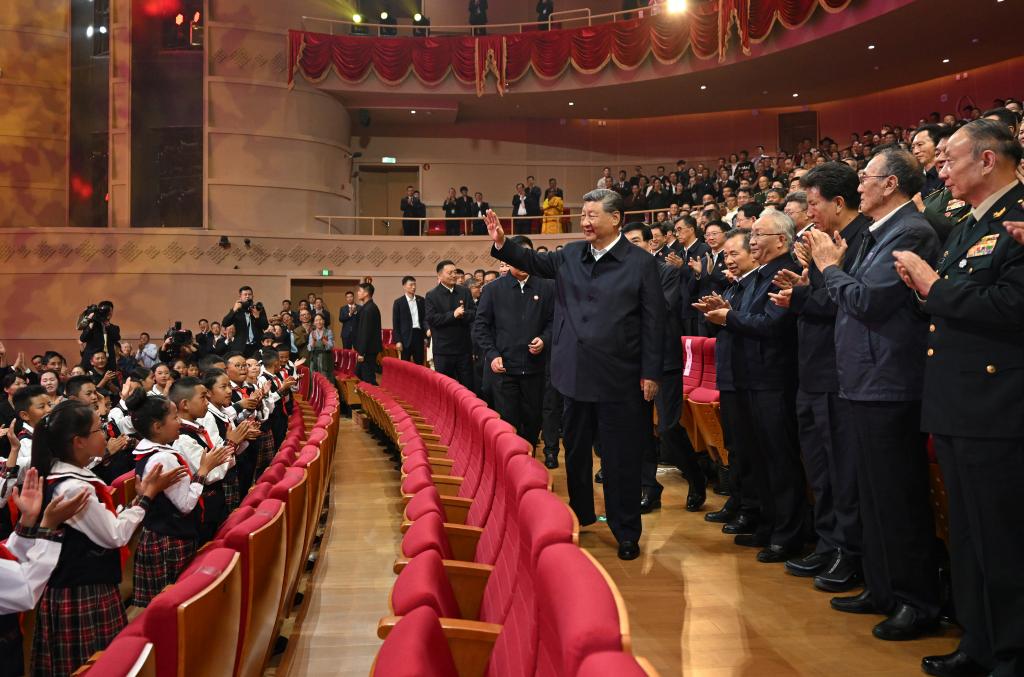 Chinese President Xi Jinping, also general secretary of the Communist Party of China Central Committee and chairman of the Central Military Commission, waves to people while attending a gala marking the 60th founding anniversary of Xizang Autonomous Region in regional capital Lhasa, August 20, 2025. /Xinhua