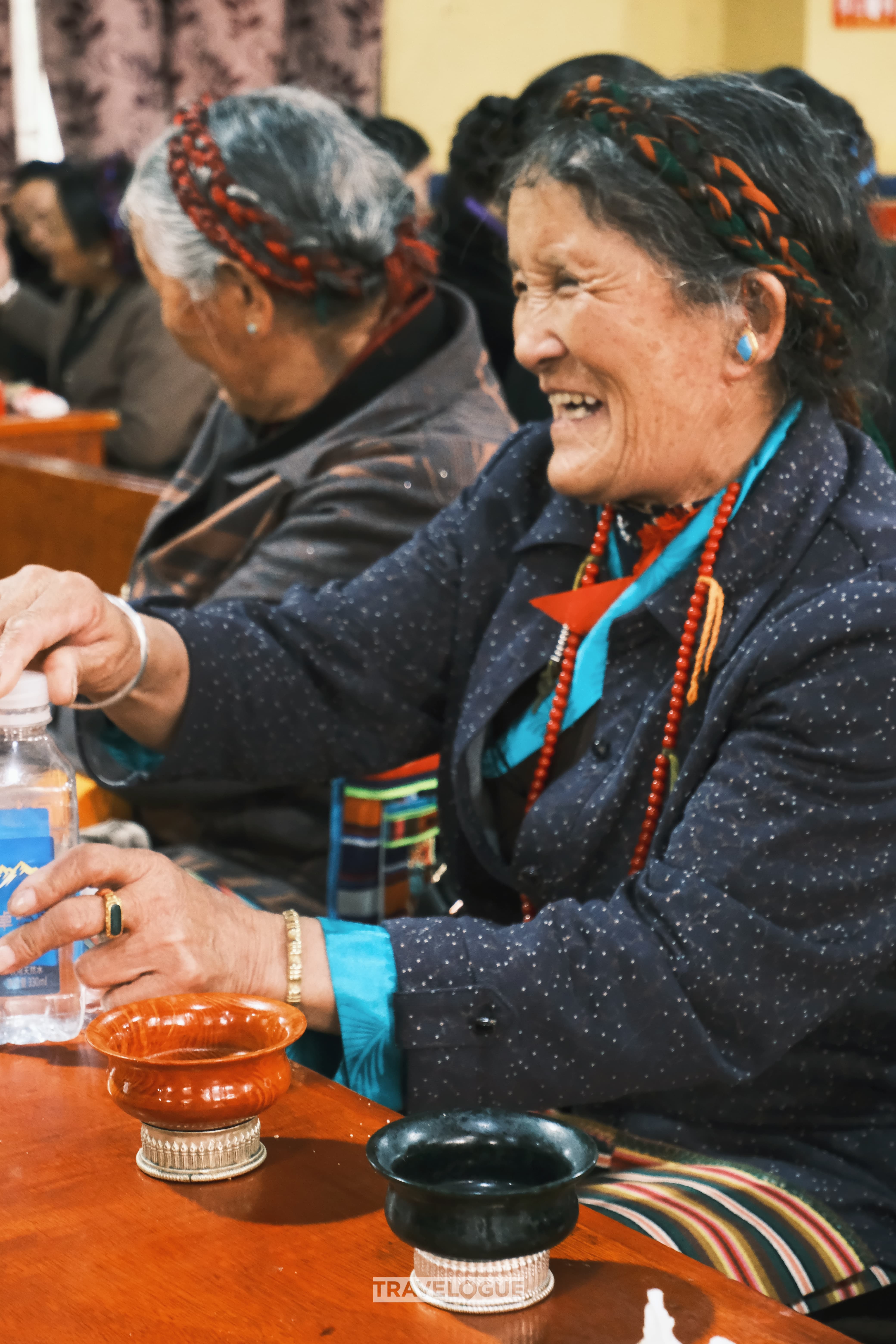 A scene of a tea house in Xizang /CGTN