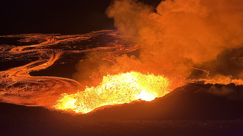 Live: Mount Kilauea volcanic eruption in Hawaii