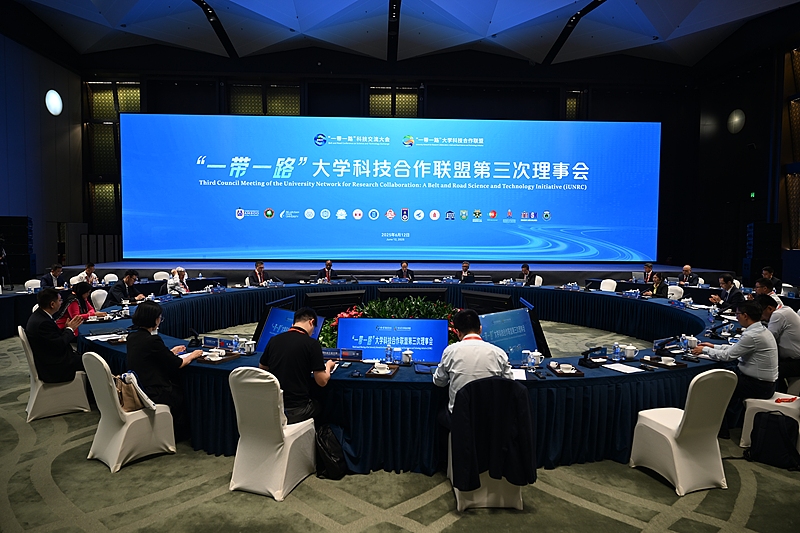 Participants prepare for the Third Council Meeting of the University Network for Research Collaboration: A Belt and Road Science and Technology Initiative in Chengdu, Sichuan Province, China, June 12, 2025. /CFP