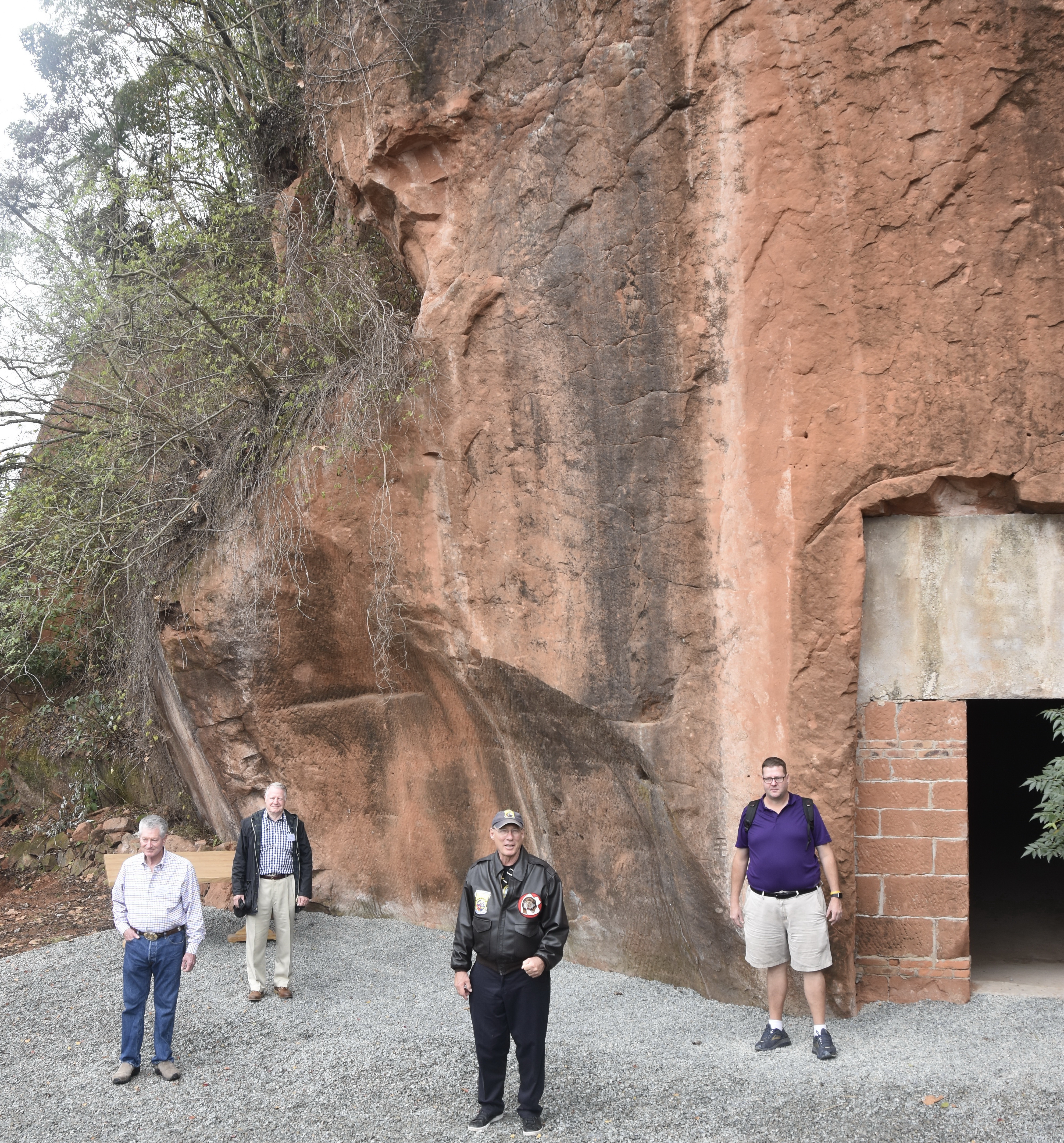 James Bower, son of Doolittle Raid pilot William Bower, visiting Quzhou.