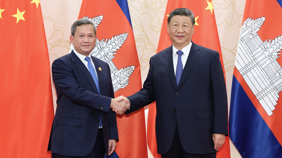 President Xi Jinping hails 'rock-solid' China-Cambodia friendship