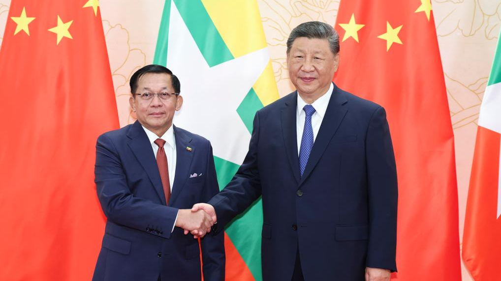 Chinese President Xi Jinping meets Myanmar's acting president
