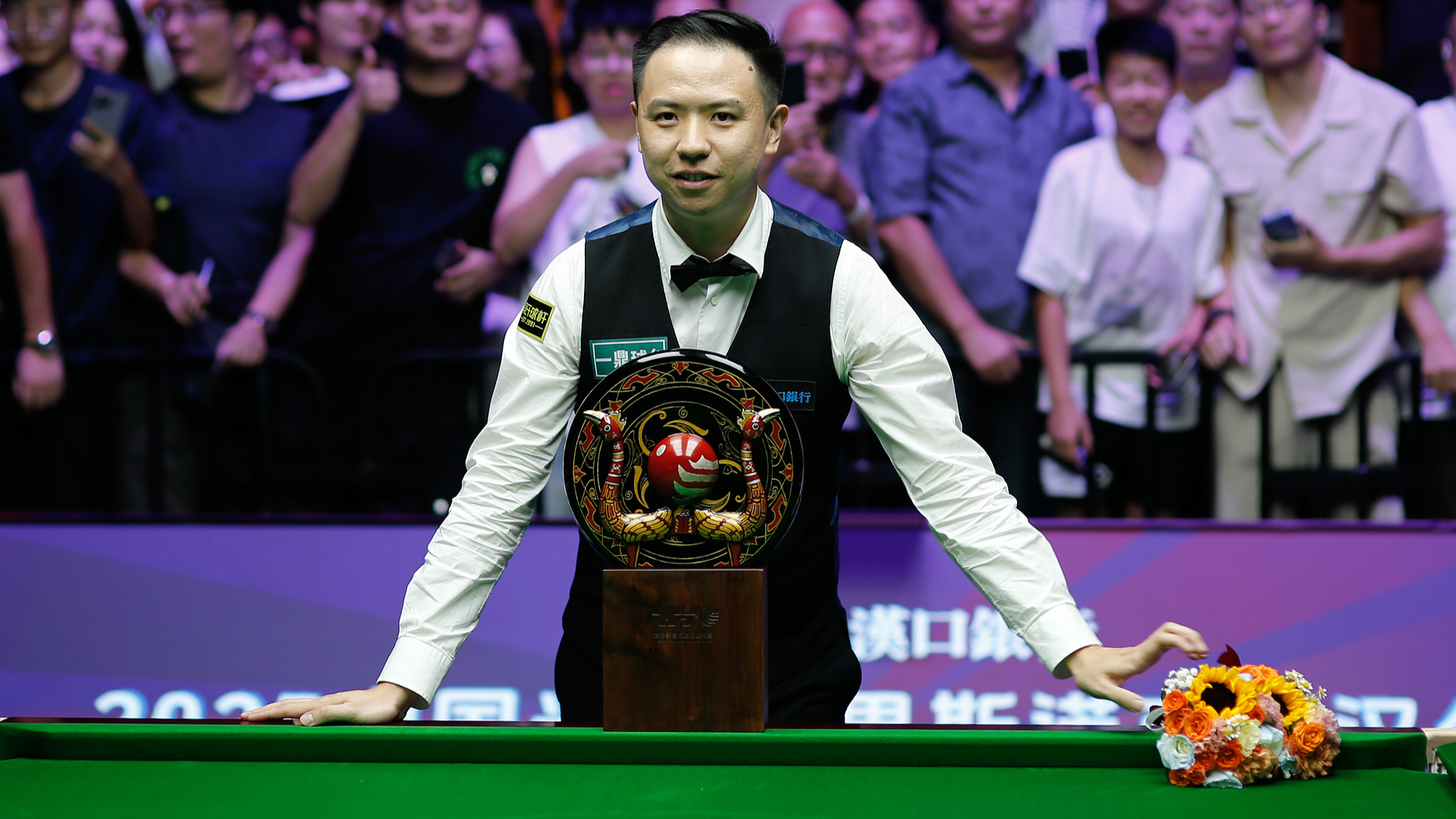 Xiao Guodong outclasses Gary Wilson to retain WST Wuhan Open title