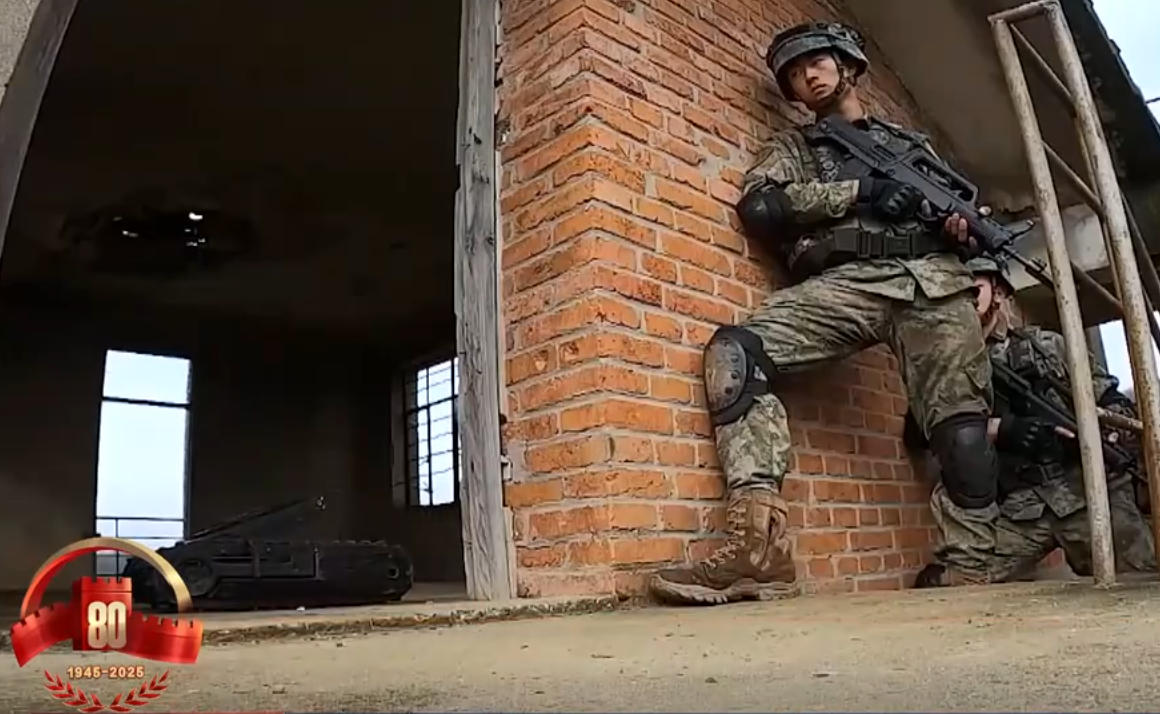 A robotic scout carries out reconnaissance before soldiers move in. /CMG