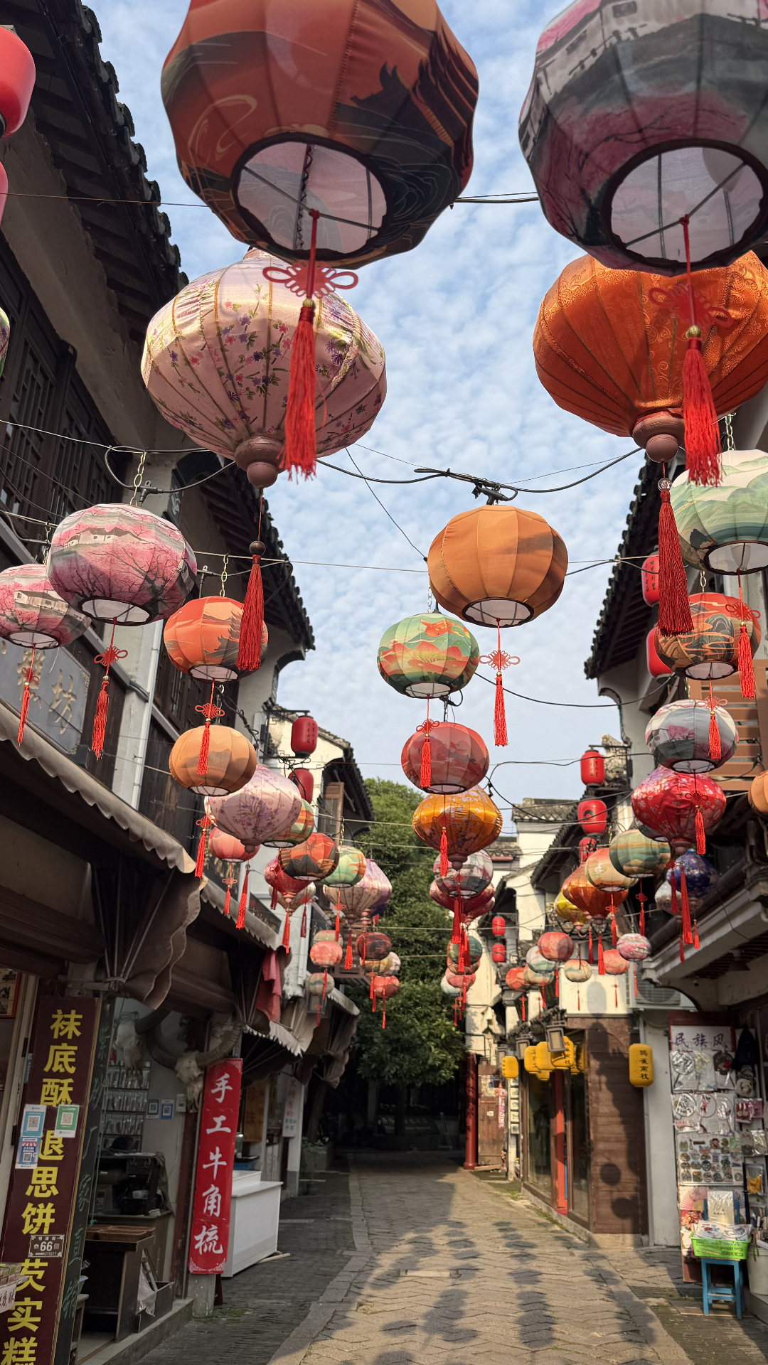 Tongli after dusk: The philosophy of stillness
