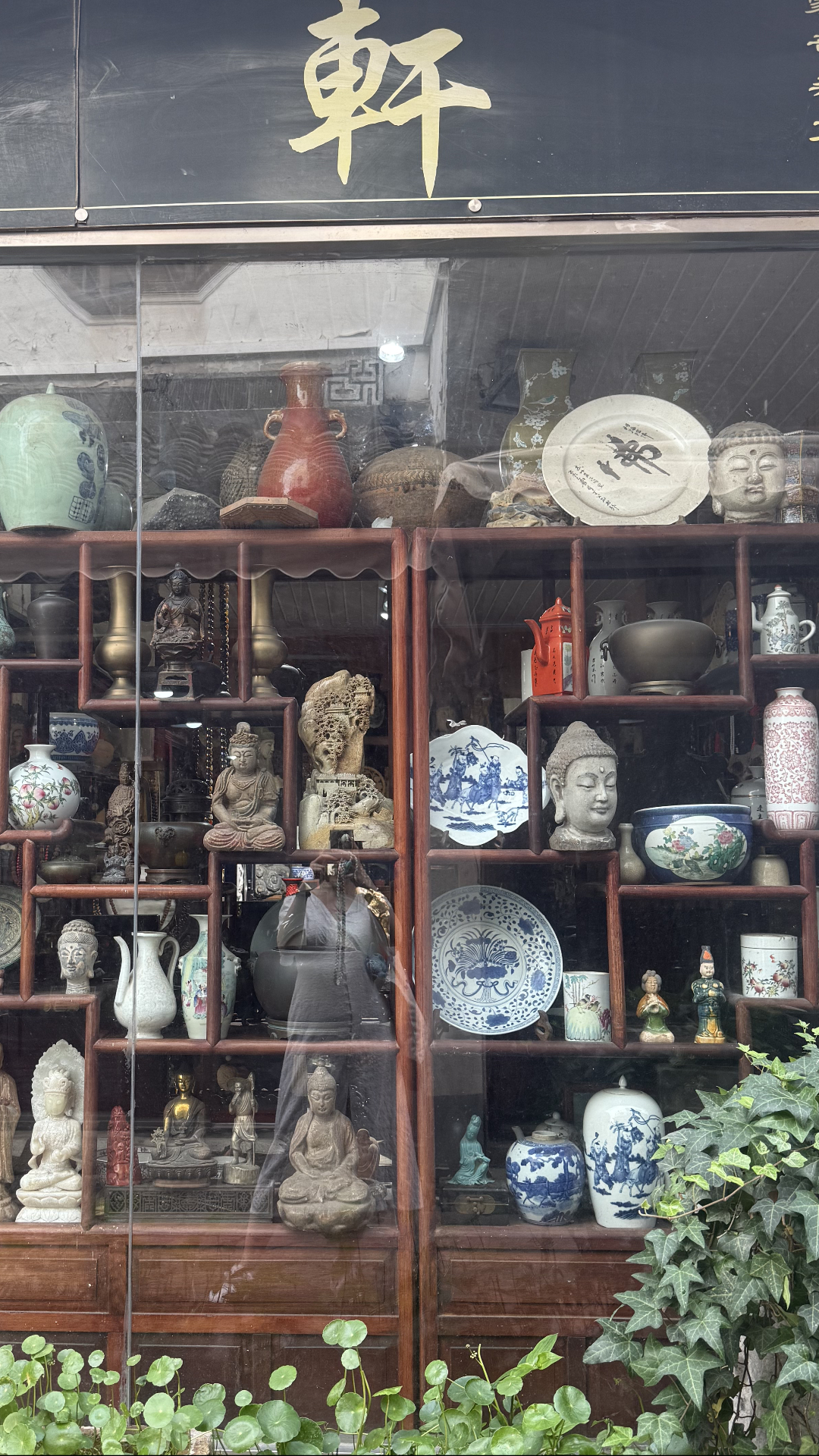 Tongli after dusk: The philosophy of stillness