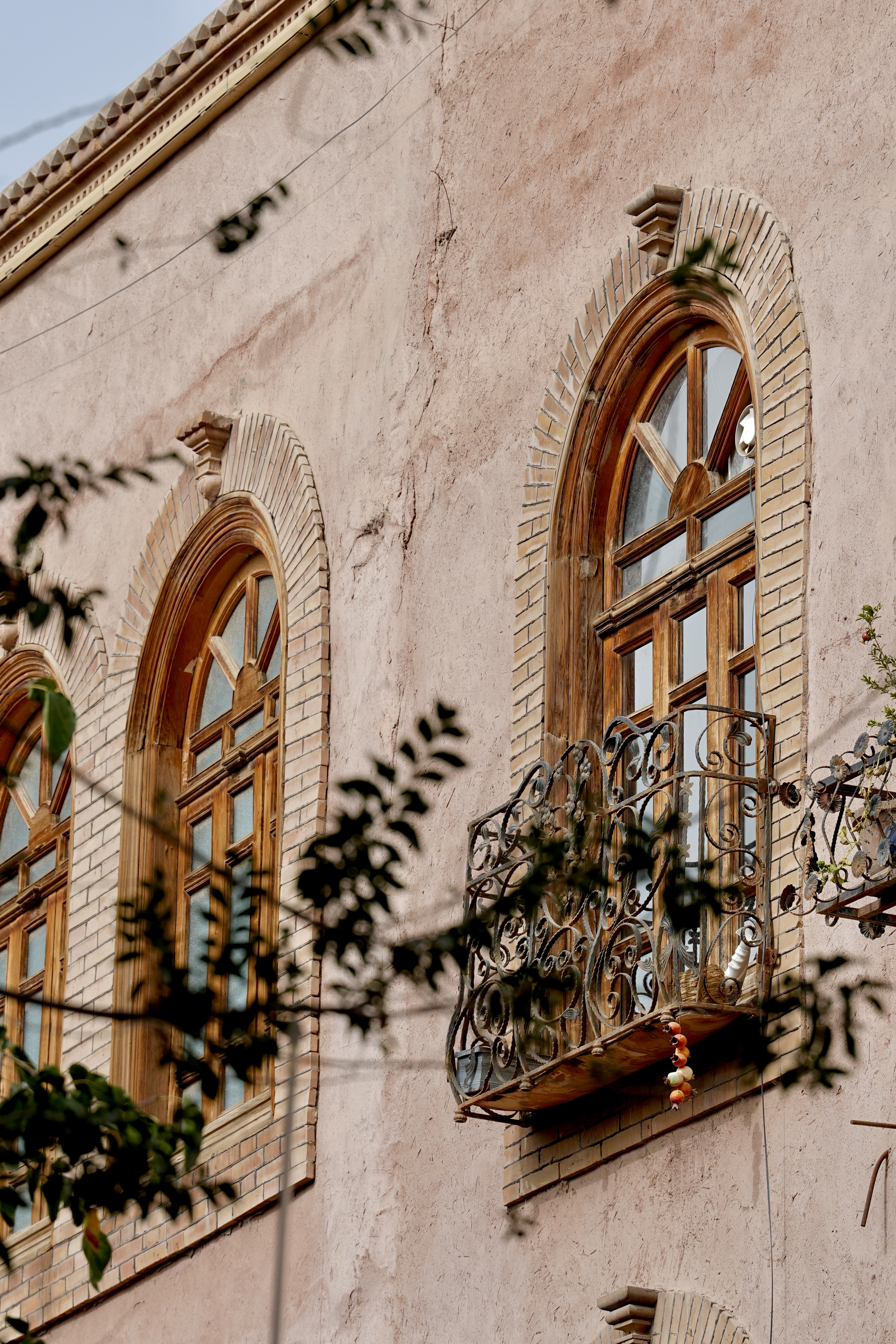 Xinjiang color palette: Explore Kashi's earthy beauty