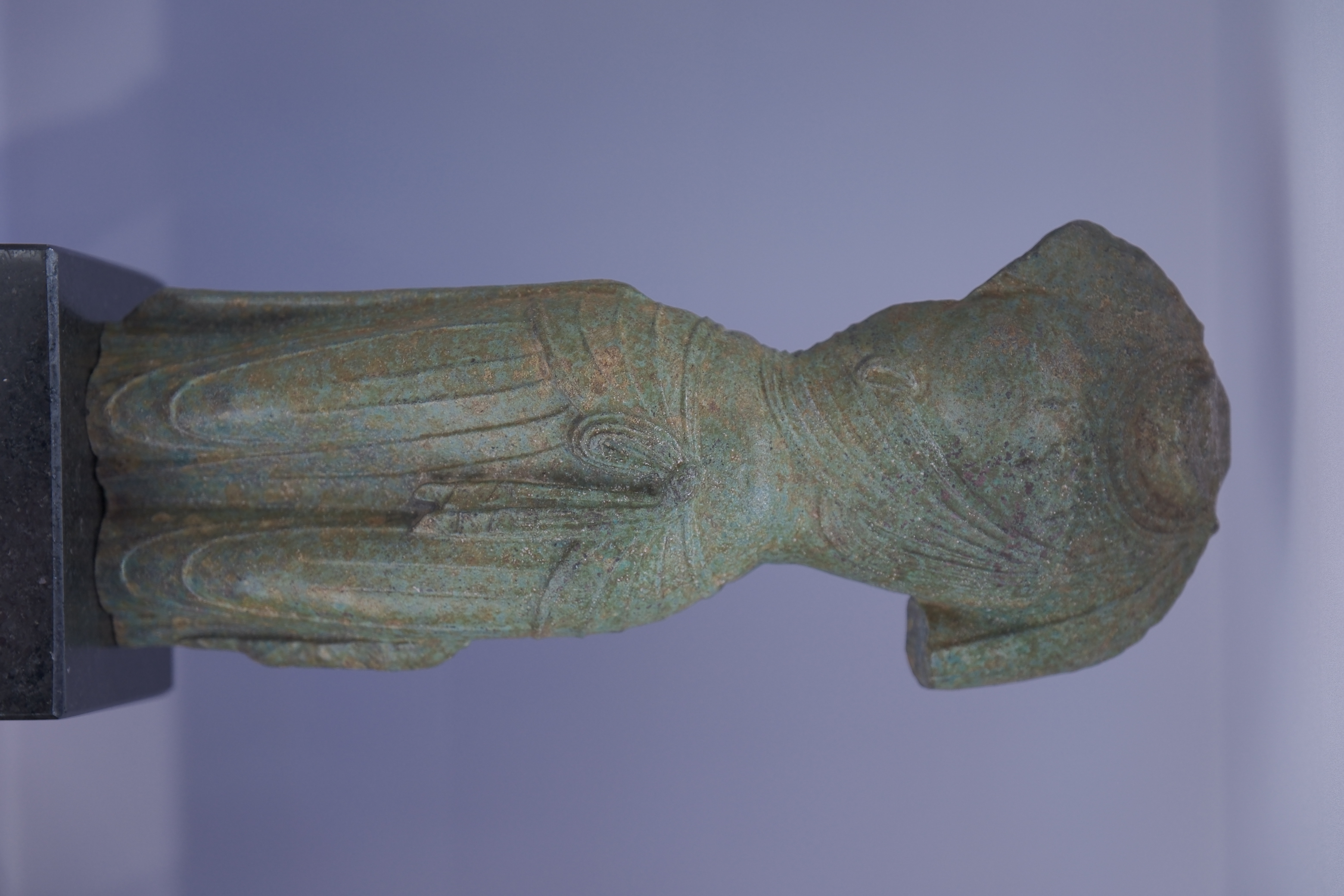 Tongling copperware, forged from the region's rich ores, blends utility with artistry in vessels shaped by fire and craft. /CGTN