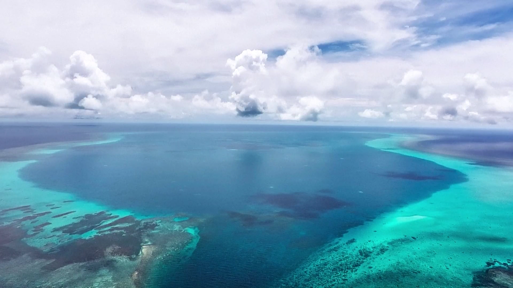 CCG takes measures against Philippine vessels near Huangyan Dao