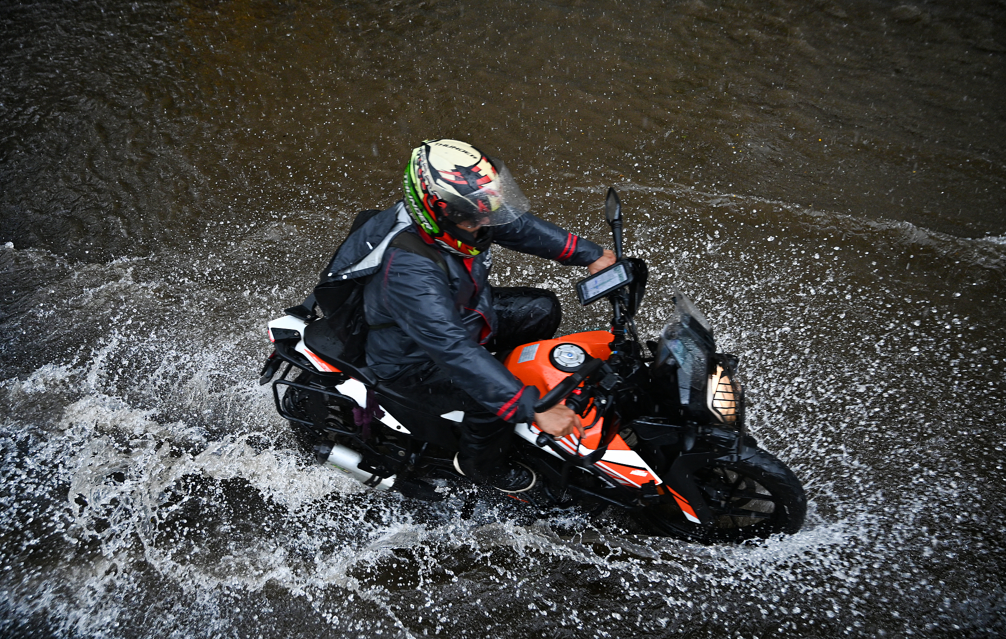A flooded road during heavy monsoon rainfall in Mumbai, India, September 15, 2025. /VCG