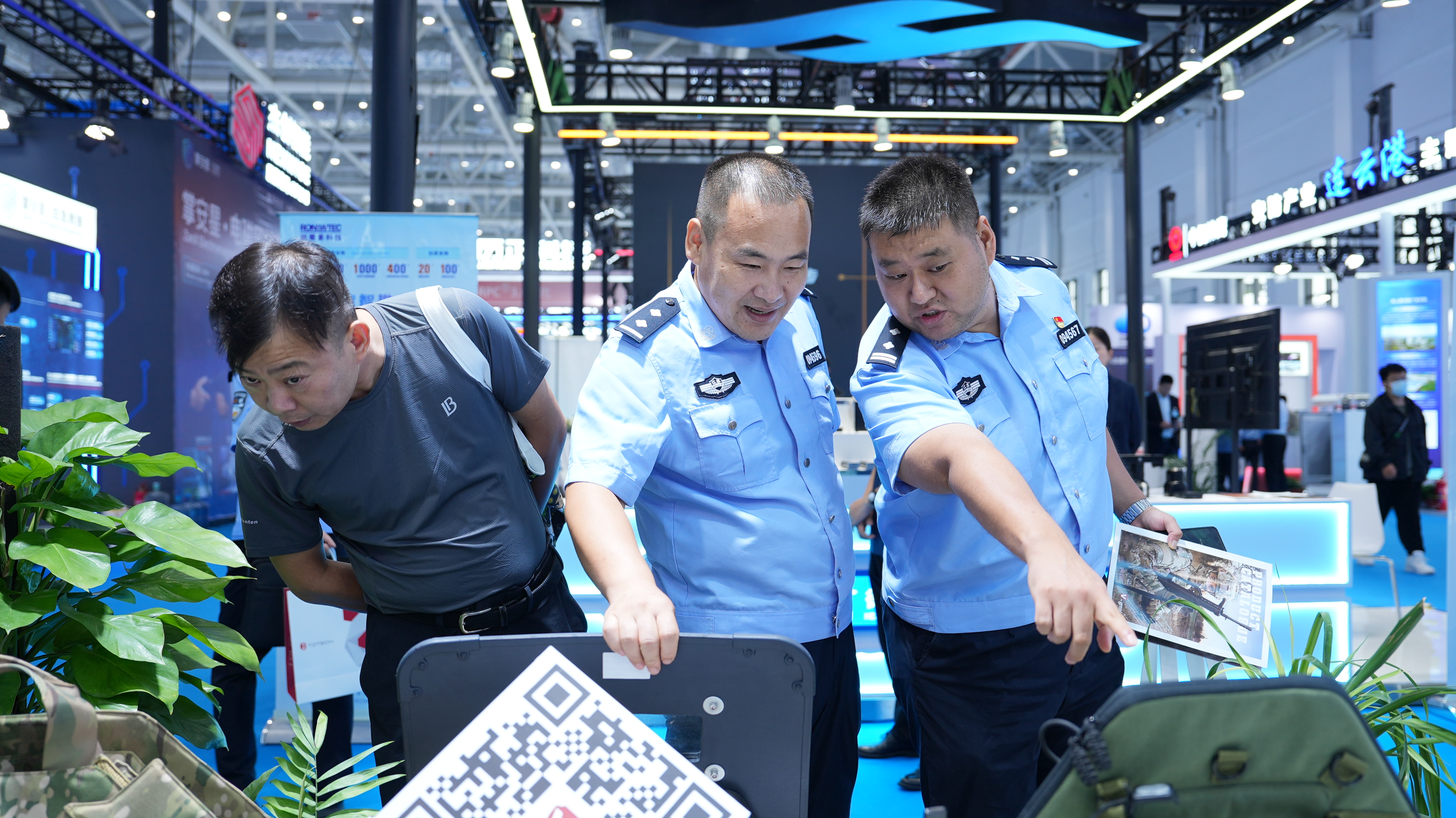 Visitors gather at the 2nd Public Security Technology Expo, Lianyungang, east China's Jiangsu Province, September 17, 2025. Wang Hongjie/CGTN