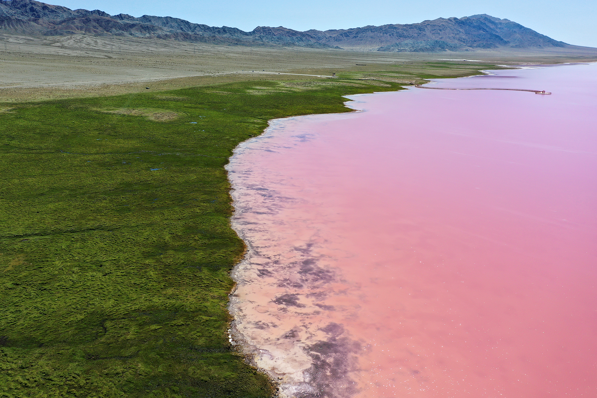 Xinjiang color palette: Tuolekule Lake, a shimmering dreamland