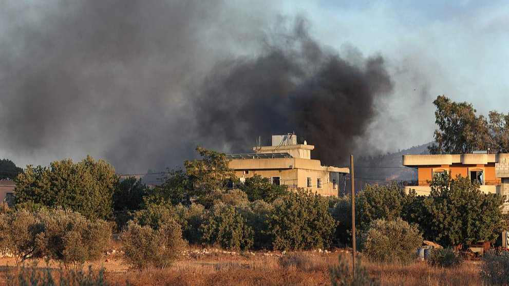 Smoke billows amid Israeli strikes in the southern Lebanese village of Kfar Tibnit, September 18, 2025. /VCG