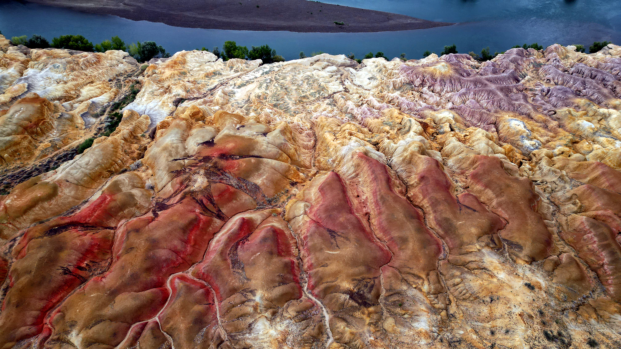 Xinjiang color palette: Explore Altay's multicolored landscapes