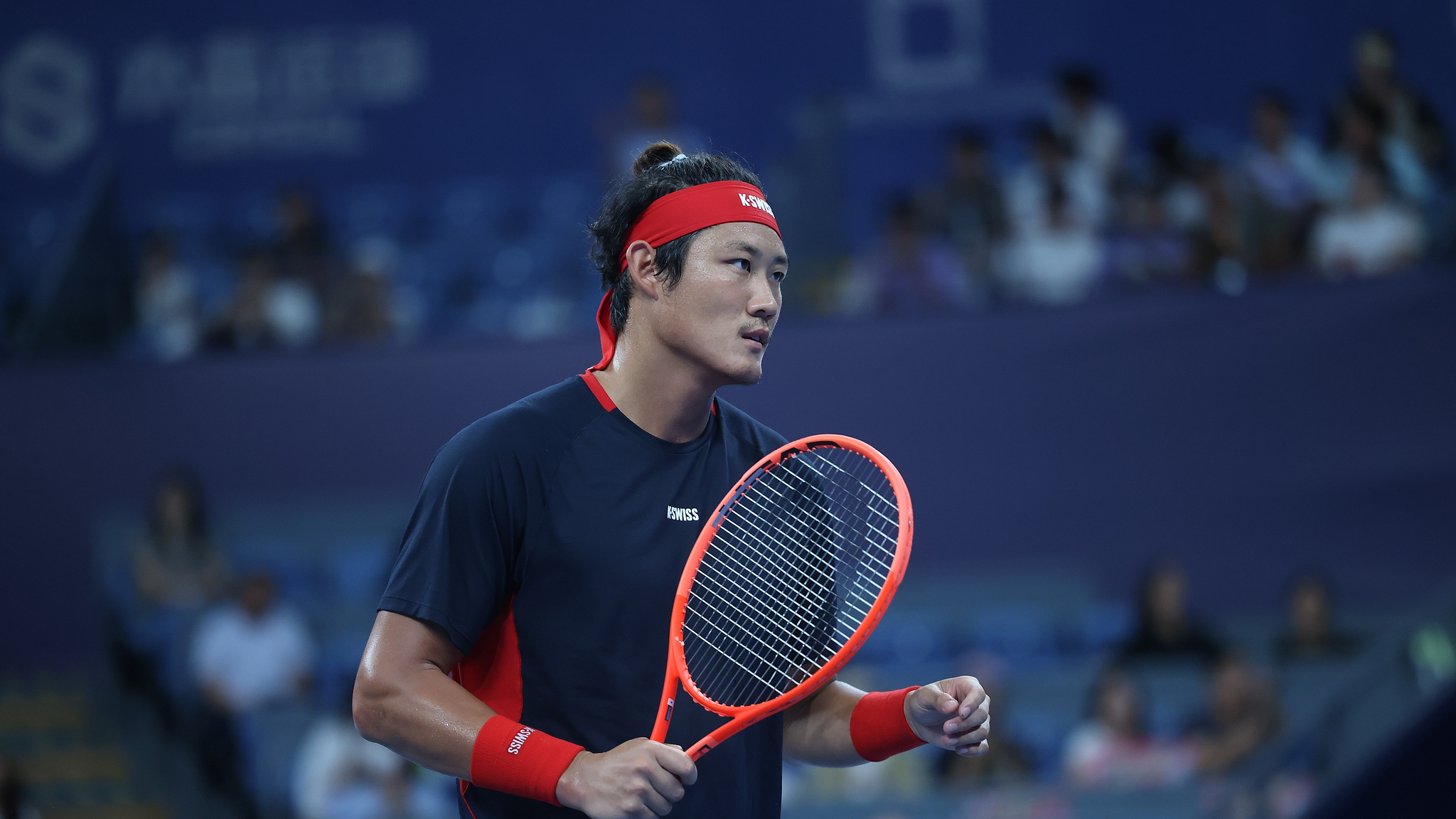 Zhang Zhizhen rallies to beat Buyunchaokete at ATP Hangzhou Open