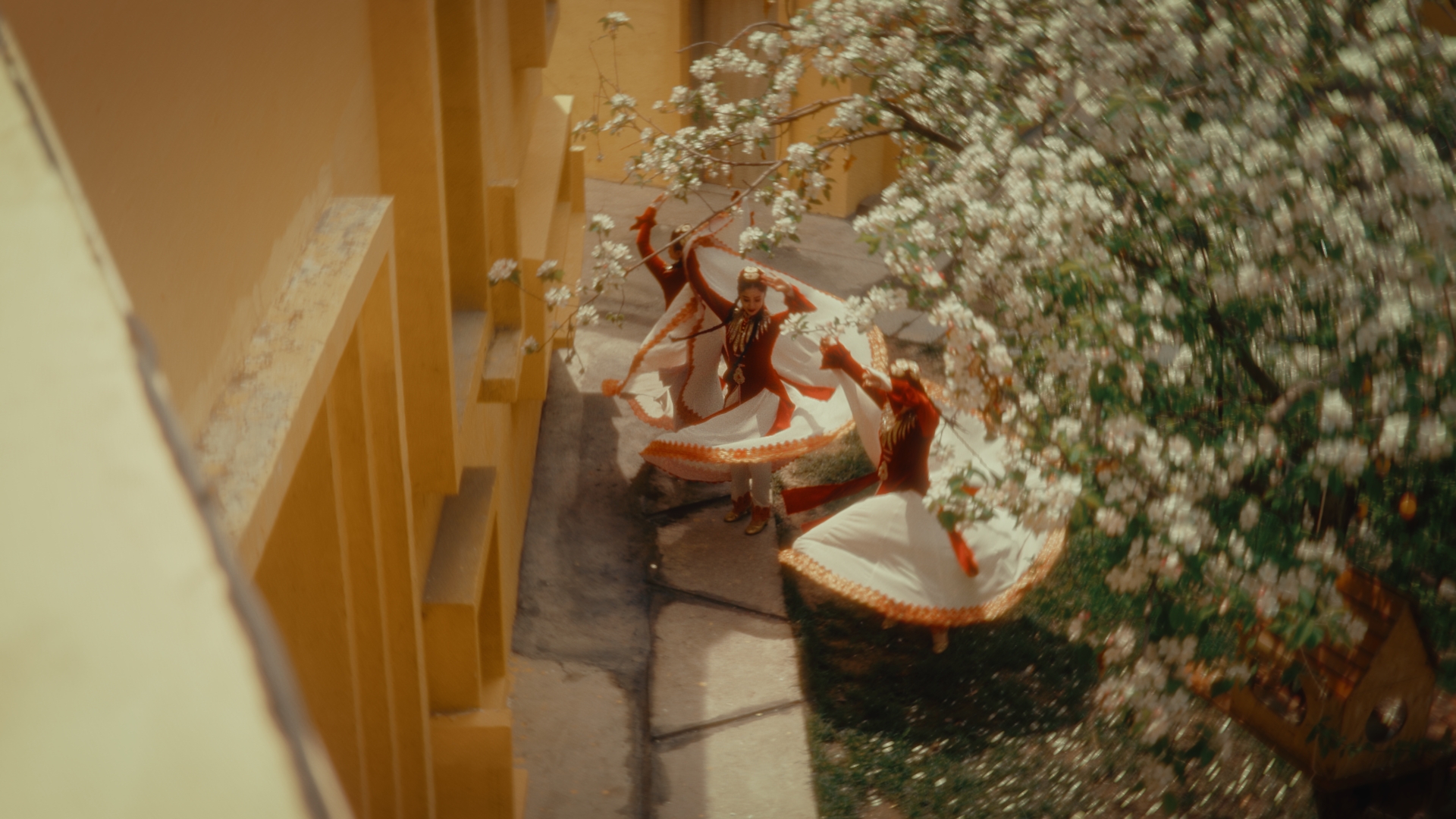 Talk Xinjiang｜Banquet in Huanghuang Village