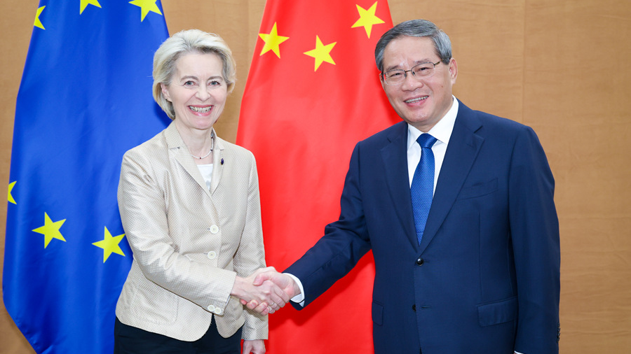 Chinese Premier Li Qiang meets with European Commission President Ursula von der Leyen in New York, the United States, September 24, 2025.  /Xinhua