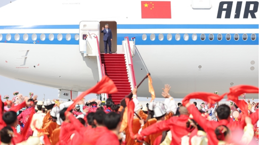 What guarantees great achievements in Xinjiang