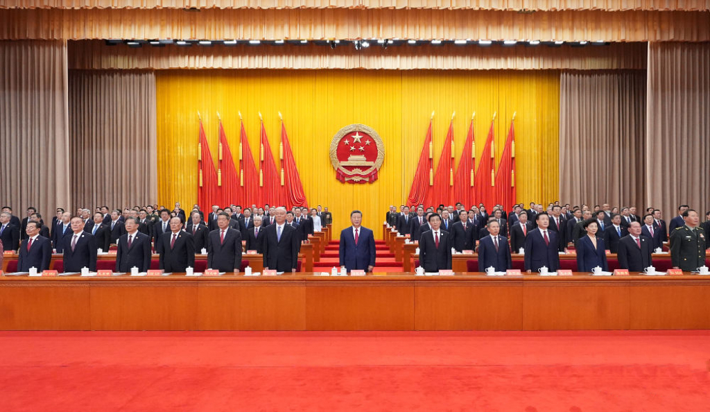 Xi attends anniversary gathering of Xinjiang Uygur Autonomous Region