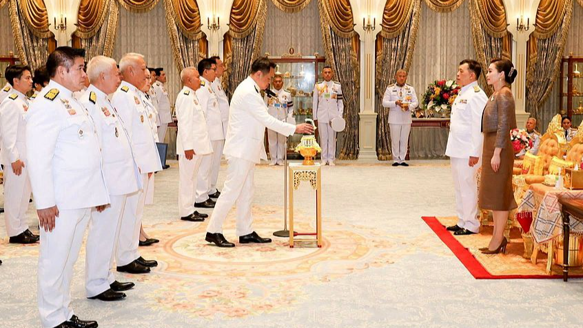 Thailand’s New cabinet is sworn in by Thai King Maha Vajiralongkorn (second from right) and attended by Queen Suthida (R) in Bangkok, Thailand. September 24, 2025. /CFP