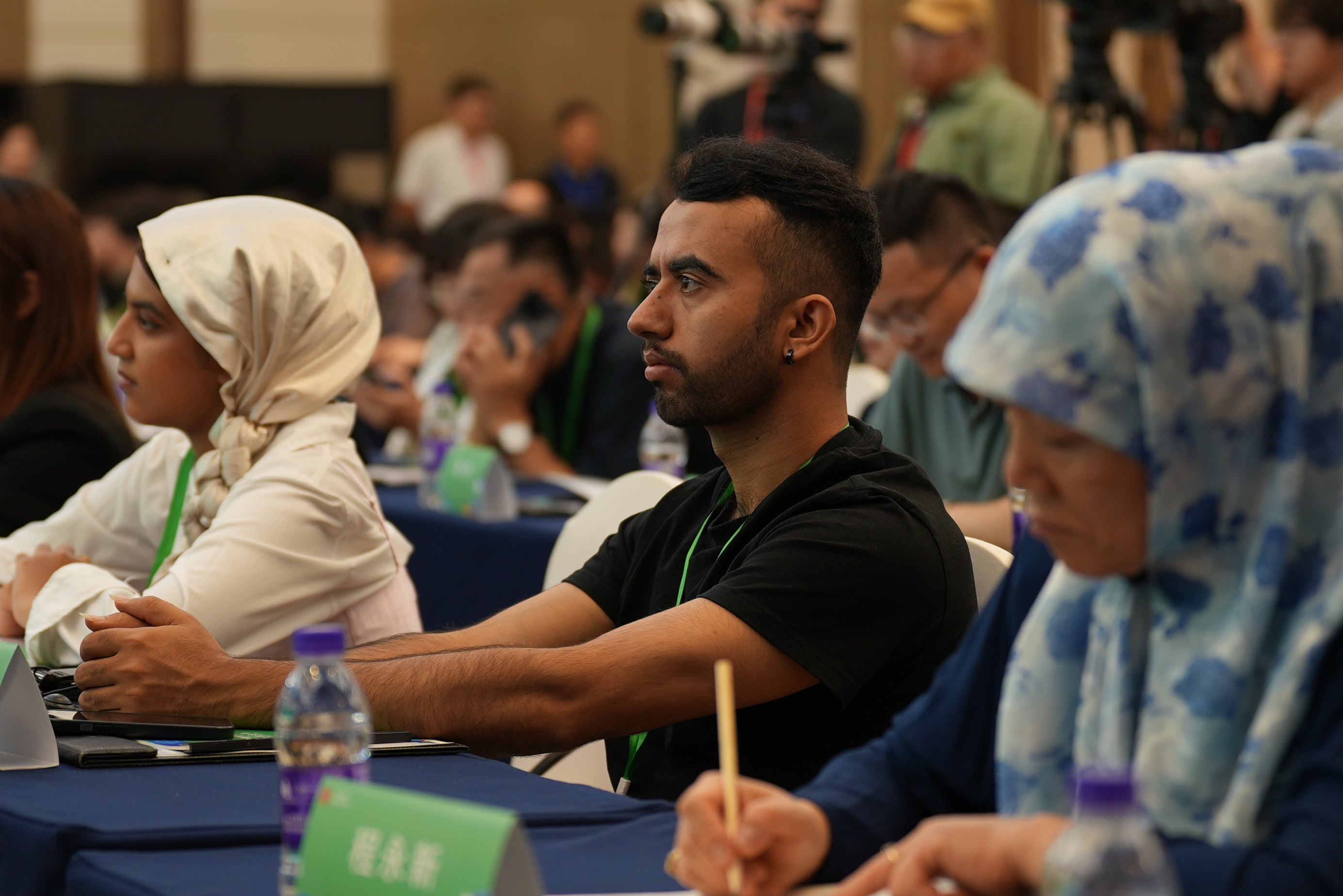 Overseas guests at the opening ceremony of the 2025 China International Online Literature Week, September 26, 2025. /CGTN