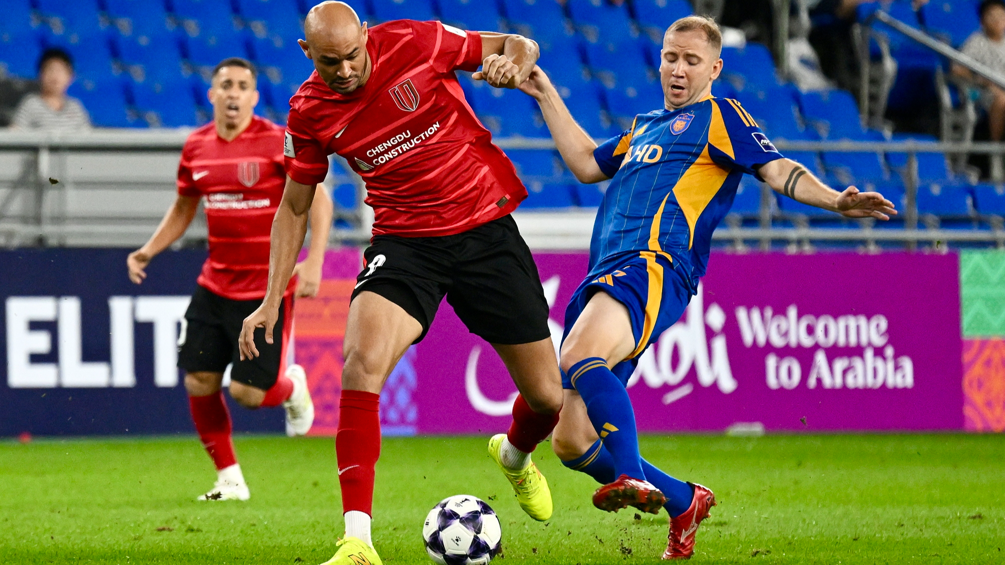 Chengdu Rongcheng grinds out narrow win, Shanghai Port held to draw