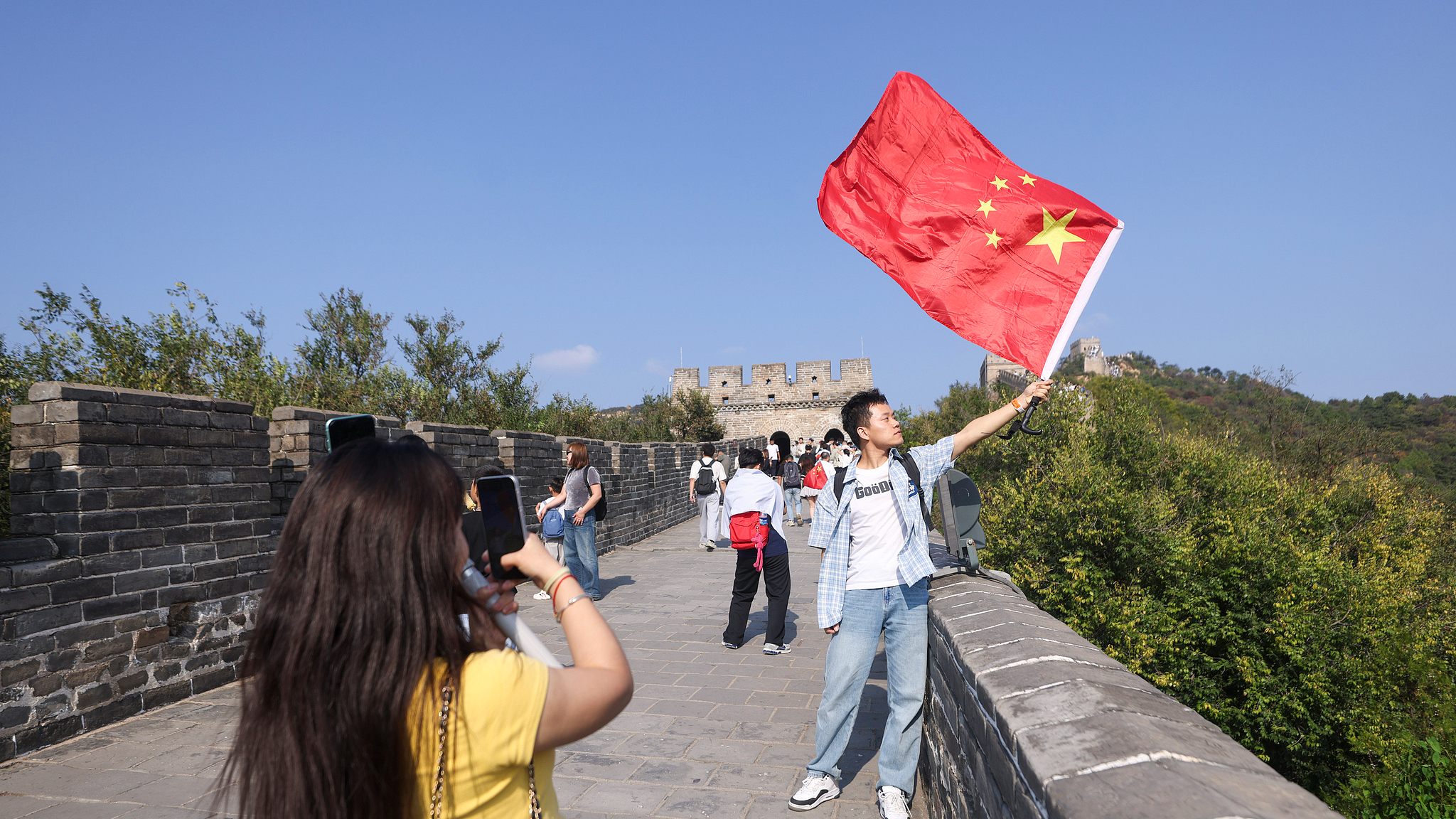 In pics: China's 8-day super holiday sparks a travel boom