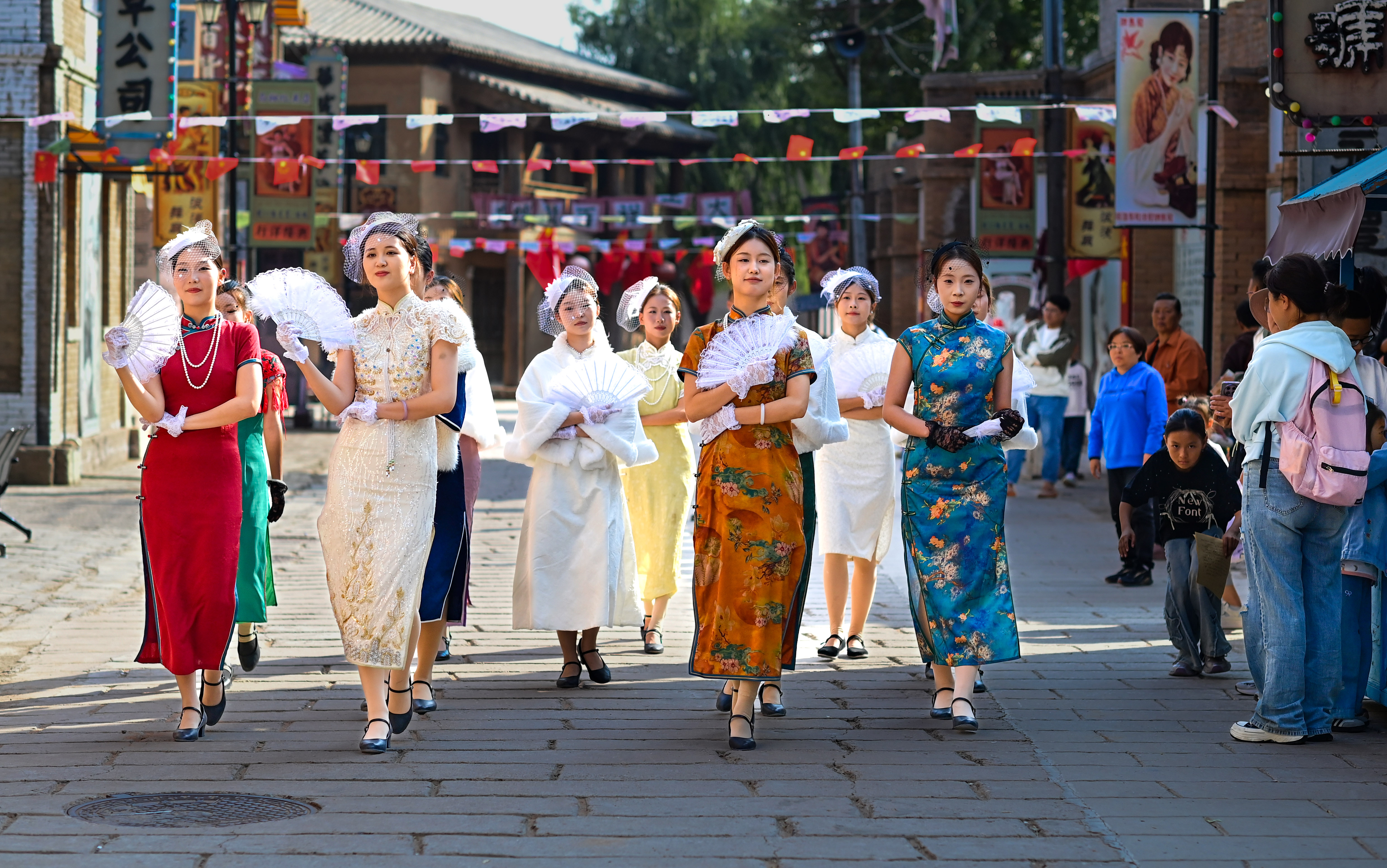 The Ordos Cultural Industry Park in Ordos City, Inner Mongolia Autonomous Region, is actively promoting holiday tourism through cultural experiences during the National Day and Mid-Autumn Festival holiday. /IC