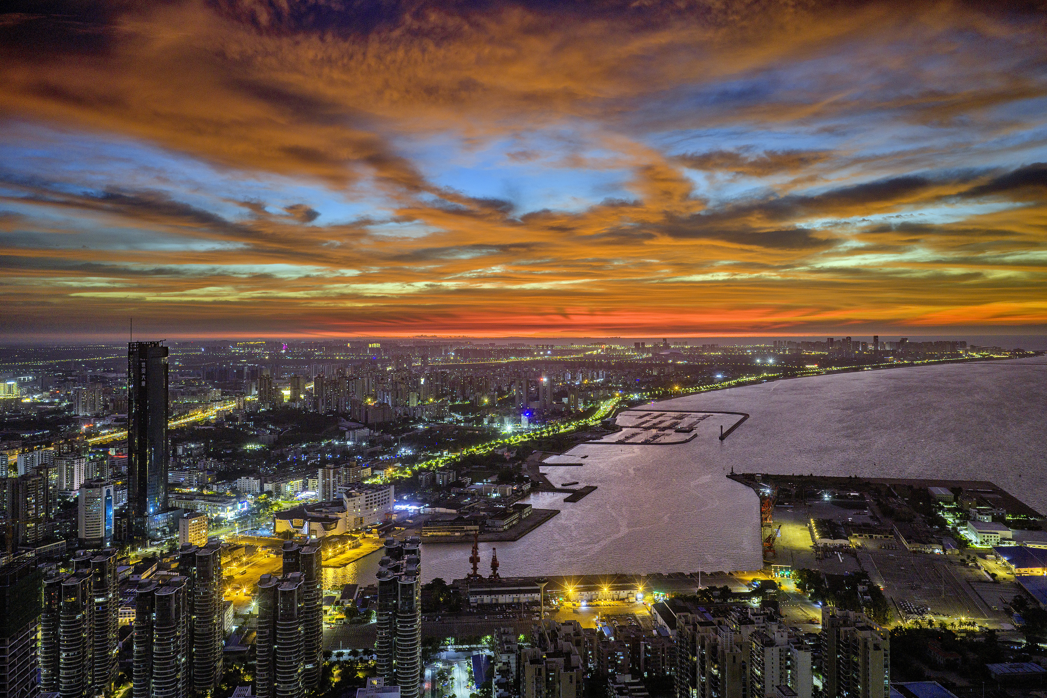 All ships are relocated to nearby harbors as Typhoon Matmo approaches Haikou, south China's Hainan Province, October 4, 2025. /VCG