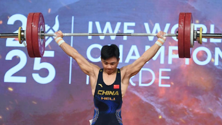 Wang Hao wins two golds for China at Weightlifting World Championships ...