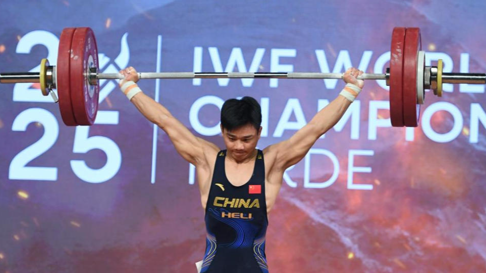 Wang Hao wins two golds for China at Weightlifting World Championships