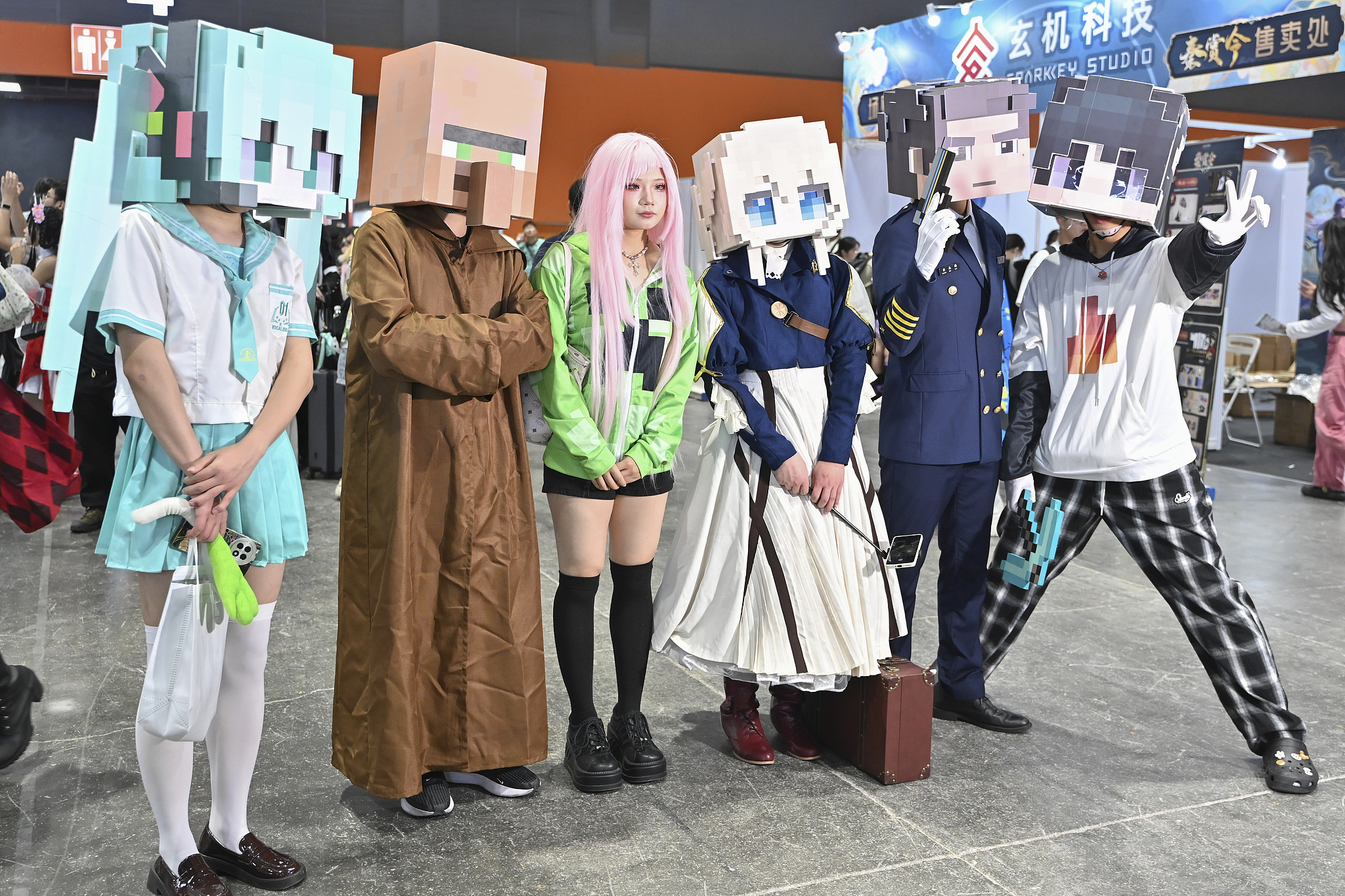 Cosplayers take photos at the CICF×AGF Animation and Game Festival in Guangzhou, south China's Guangdong Province, October 2, 2025. /CFP