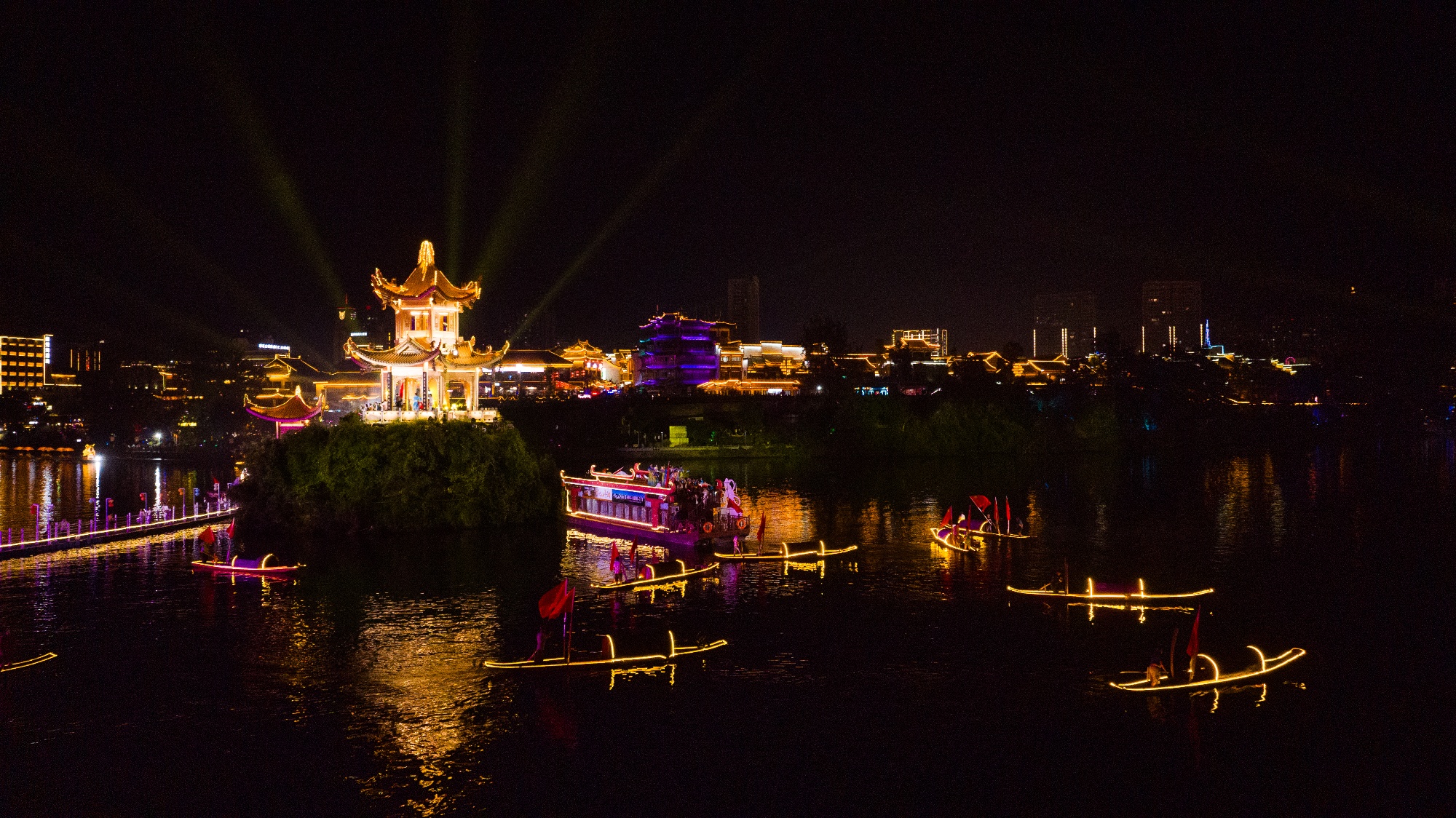A waterborne poetry festival is held in Tongren City, southwest China's Guizhou Province, on October 1, 2025. /Photo provided to CGTN
