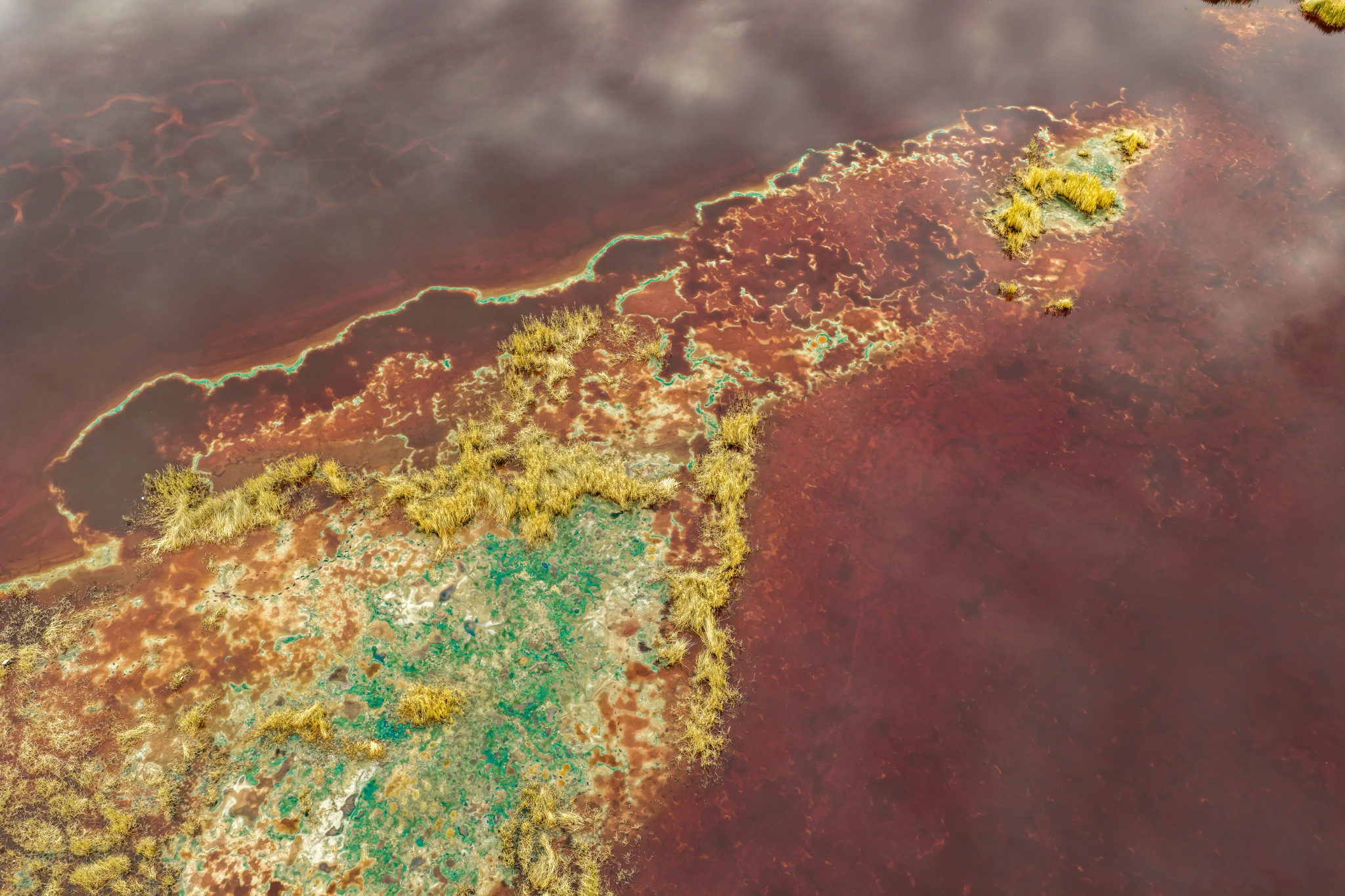 Ulan Lake in Alxa League, Inner Mongolia is pictured on October 6, 2025. /VCG